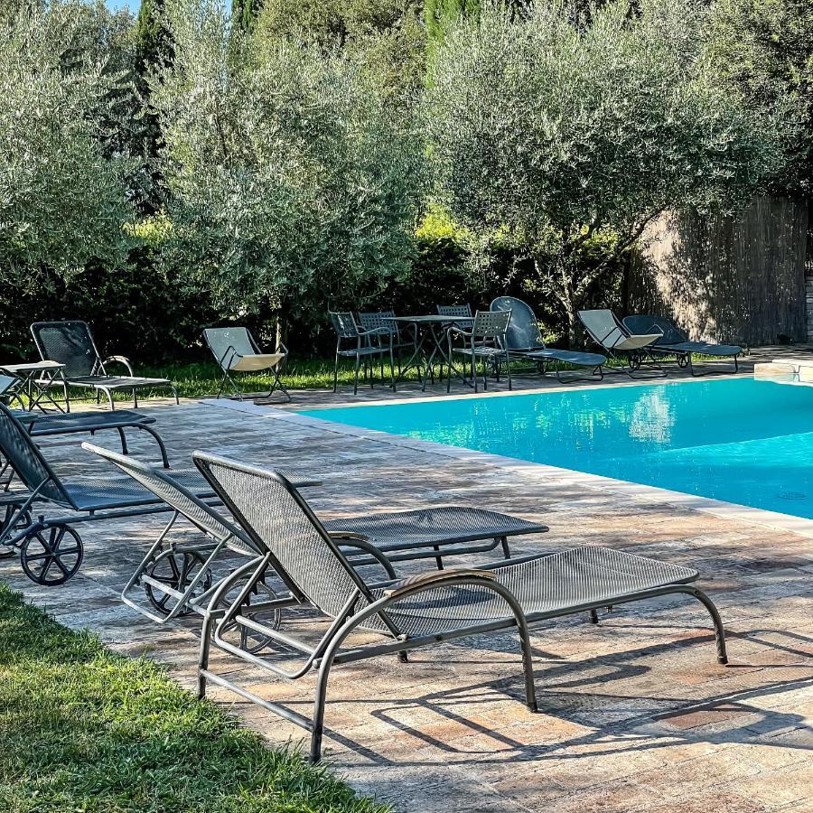 Hotel & Spa Villa Dei Mosaici 斯佩洛 外观 照片